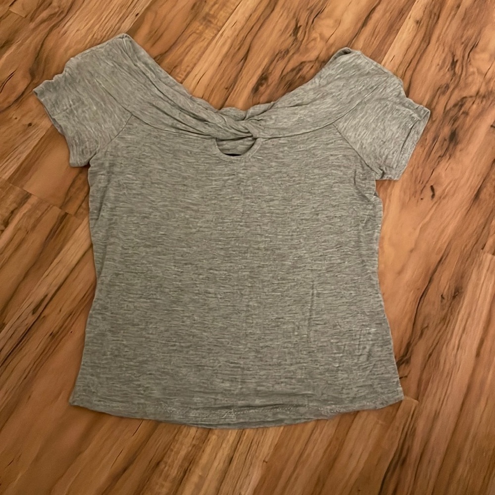 Gray crop top size: small